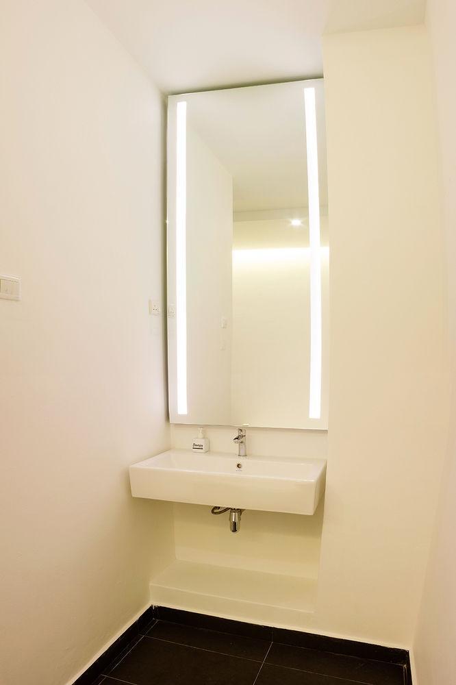 Roomies Suites Бату-Ферринги Экстерьер фото